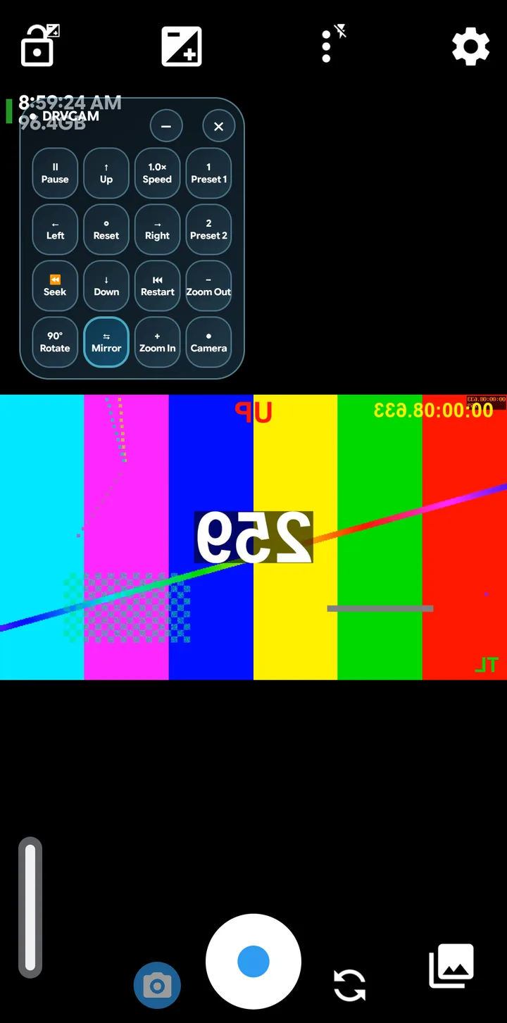 The virtual feed mirrored left to right after pressing Mirror